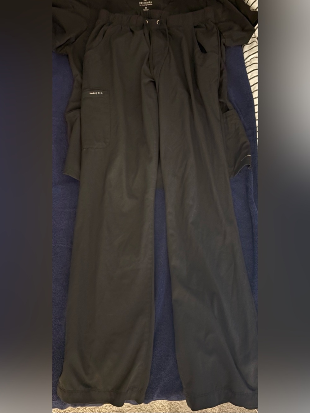 Healing hands HH Works scrub set in black - Picture 3 of 3